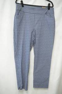 lot 836 image: NWT Chicos  Josie Slim ankle size 14