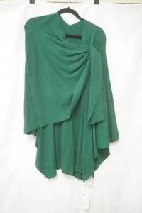 lot 850 image: NWT Puli Poncho sweater green  size L