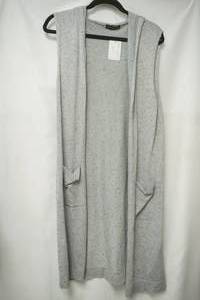 lot 852 image: Verve Ami  Hooded vest grey , size L