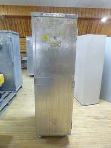 lot 31 image: McGlynn Aluminum Bakery Cabinet