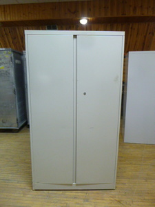 lot 37 image: Steelcase Storage Cabinet