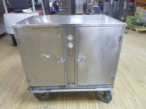 lot 50 image: Duke Double Door Electric Holding Cabinet