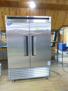 lot 6 image: Turbo Air 2-Door Freezer