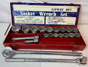 lot 15 image: 21 pc Socket and Ratchet Set 34 Drive in Metal Case
