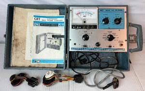 lot 45 image: B & K Model 465 Cathode Ray Tube (CRT) Tester