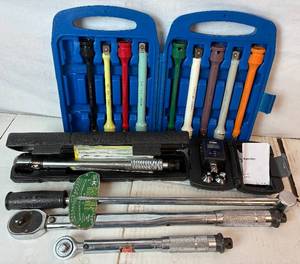 lot 88 image: Torque Wrench Bundle with Adapters