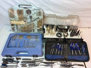 lot 108 image: Huge Assortment of Screwdriver Bits, Drill Bits, Hex Bit Sockets, Hole Saws and Speedbor Bits