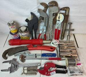 lot 110 image: Plumbers Best Friend Bundle