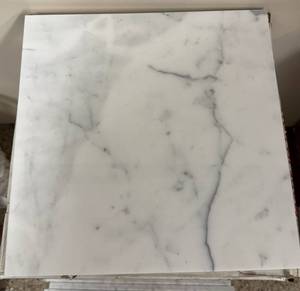 lot 134 image: Italian White Marble Tiles 12 x 12 - 48 pcs