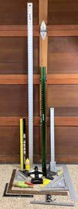 lot 71 image: Measuring Tool Bundle with 78 Aluminum Level