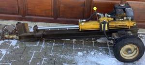 lot 118 image: Special Products Company Log Splitter with Kohler Courage 6.5 196cc Engine