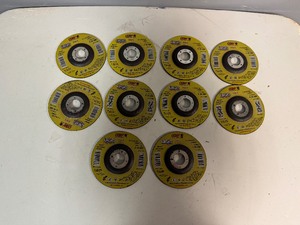 lot 18 image: CGW Abrasives 3-in-1 CutGrindFinish Wheel (Qty 10)