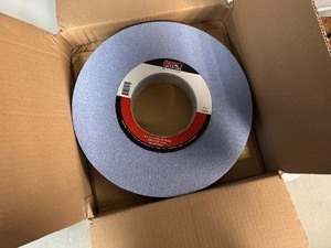 lot 21 image: CGW Grinding Wheel 14 x 2 x 5