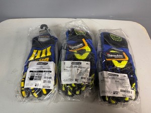 lot 22 image: Iron Clad Large Gloves Kong Cold Condition Waterproof (Qty 1) and Industrial Impact Rigger Insulated Waterproof (Qty 2)