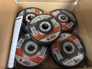 lot 33 image: CGW Abrasives Quickie Cut and Grind Pipeline Wheel 4 12 x 18 (Qty 23)