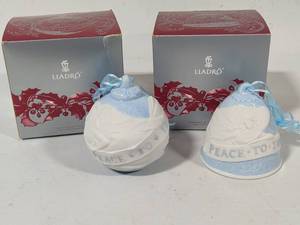 lot 50 image: Lladro 2007 Peace to the World Bell and Ball Ornaments