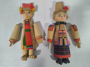 lot 80 image: Russian Hand Carved Folk Art Dolls