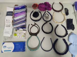 lot 120 image: Personal CareAccessory Items