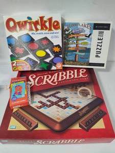 lot 134 image: Assorted GamesPuzzle