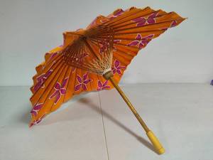 lot 166 image: Japanese Square Paper Parisol wWood Handle