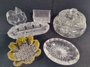 lot 217 image: Assortment of GlassCrystal
