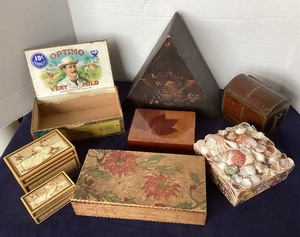 lot 38 image: Large Group of Assorted Vintage Boxes