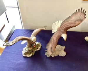 lot 46 image: Pair of Ceramic Bald Eagle Sculptures #1
