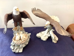 lot 47 image: Pair of Ceramic Bald Eagle Sculptures #2