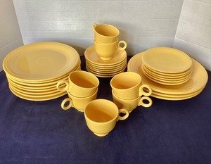 lot 61 image: Group of Yellow Fiestaware #2