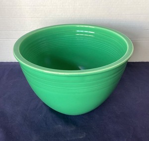 lot 62 image: Large Light Green Fiestaware Bowl