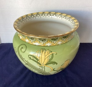 lot 66 image: Spectacular Antique Royal Doulton Lily Jardiniere