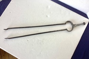 lot 76 image: Antique Wrought Iron Fireplace Hearth Tongs