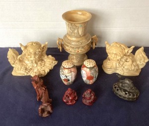 lot 141 image: Large Group of Asian Collectibles