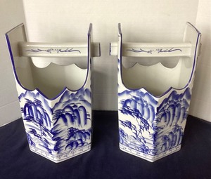 lot 142 image: Pair of Modern Chinese Blue  White Porcelain Baskets