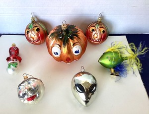 lot 175 image: Group of Christopher Radko and Other Blown Glass Ornaments