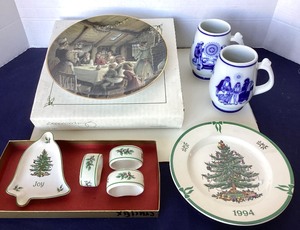 lot 180 image: Group of Assorted Christmas Ceramics