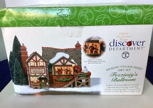 lot 182 image: Dept 56 A Christmas Carol Cratchits Corner, Come Into the Inn and Chelsea Market Fish Monger