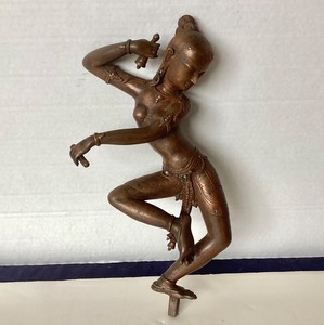 lot 146 image: Antique Tibetan Bronze Vajravarahi Scukpture