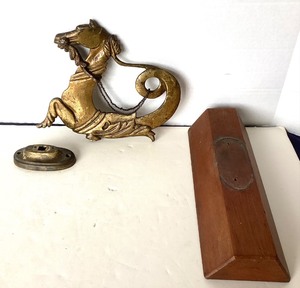 lot 147 image: Antique Venetian Brass Gondola Seahorse