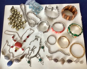 lot 162 image: Group of Costume Jewelry Bracelets and Necklaces