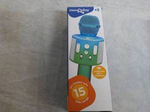 lot 108 image: Move 2 Play Wireless Mic and Speake...