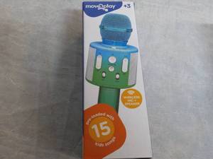 lot 109 image: Move 2 Play Wireless Mic and Speake...