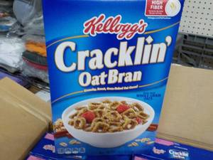 lot 140 image: 12 boxes Kelloggs 16.5 oz Cracklin...