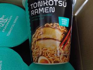 lot 150 image: 6 Tonkotsu Ramen Noodle Soup...