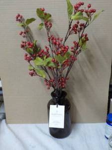 lot 236 image: Hearth and Hand with Magnolia 22 R...