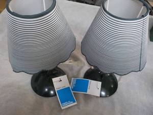 lot 255 image: 2 Table Lamps...