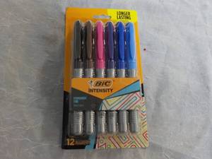 lot 313 image: BIC Intensity 12 Permanent Markers...