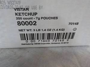 lot 320 image: Vistar 200 Pouches Ketchup...