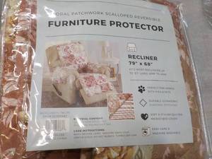 lot 31 image: Reversible Recliner Furniture Prote...