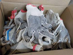 lot 59 image: 35 or more Pair Cotton Work Gloves ...